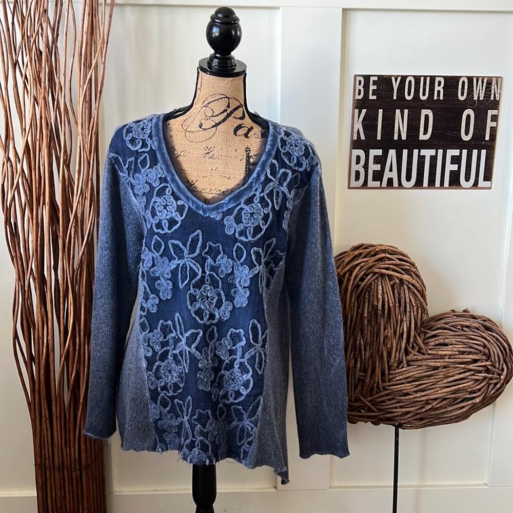 Belle France Blue Floral Embroidered V-Neck Sweater
